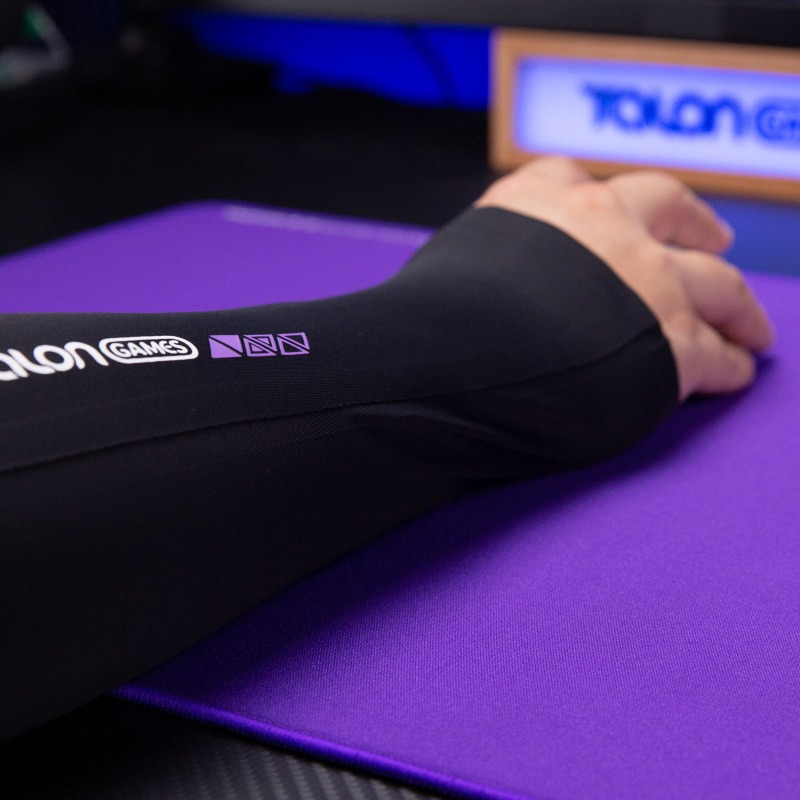 Esports Gaming Gloves - FPS Gaming Ice Sleeves Ice Silk
